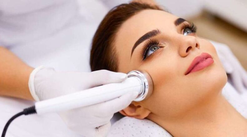 Eng Haut Rejuvenation Prozedur ze maachen